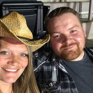 Meet your Posher, Carissa